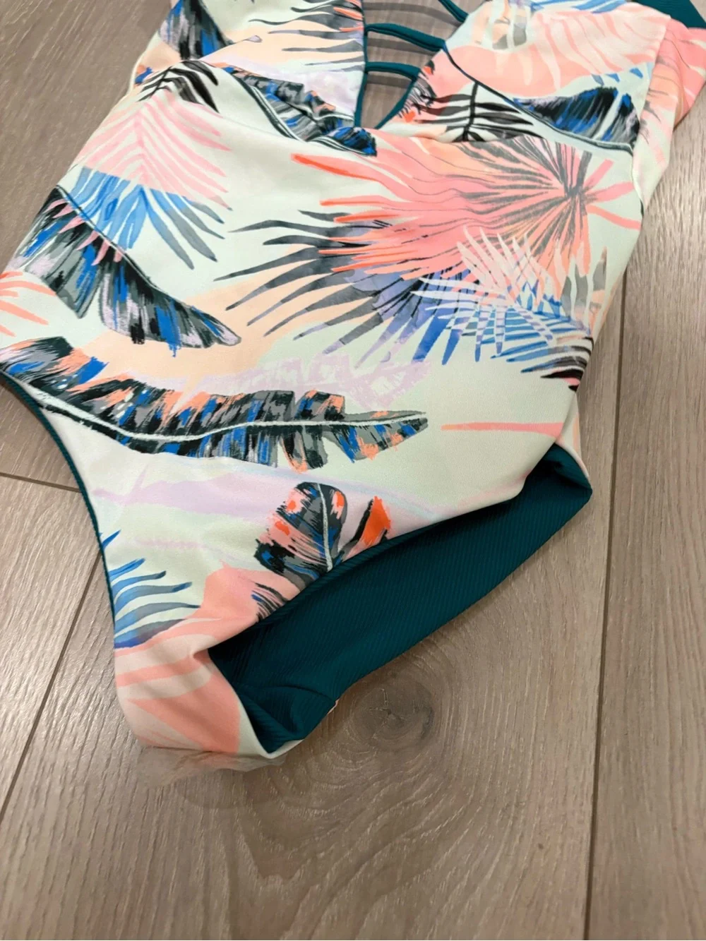 Maaji nwt bright